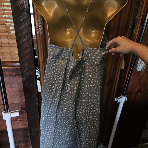 Floral Romantic Spaghetti Strap Dress - Picture 2 of 4